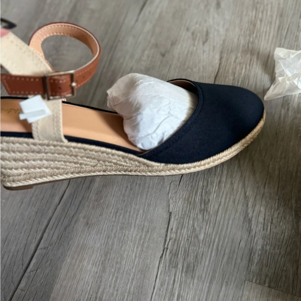 Amazon chic navy